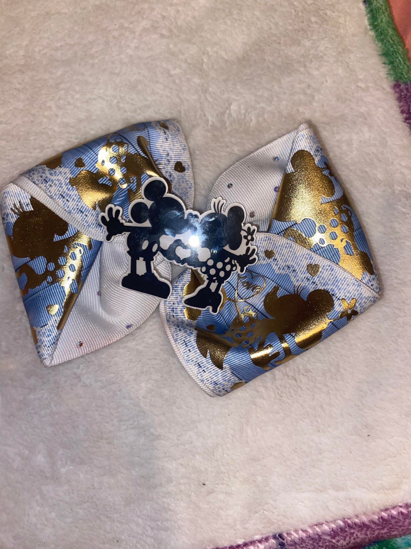 mickey and Minnie Bow