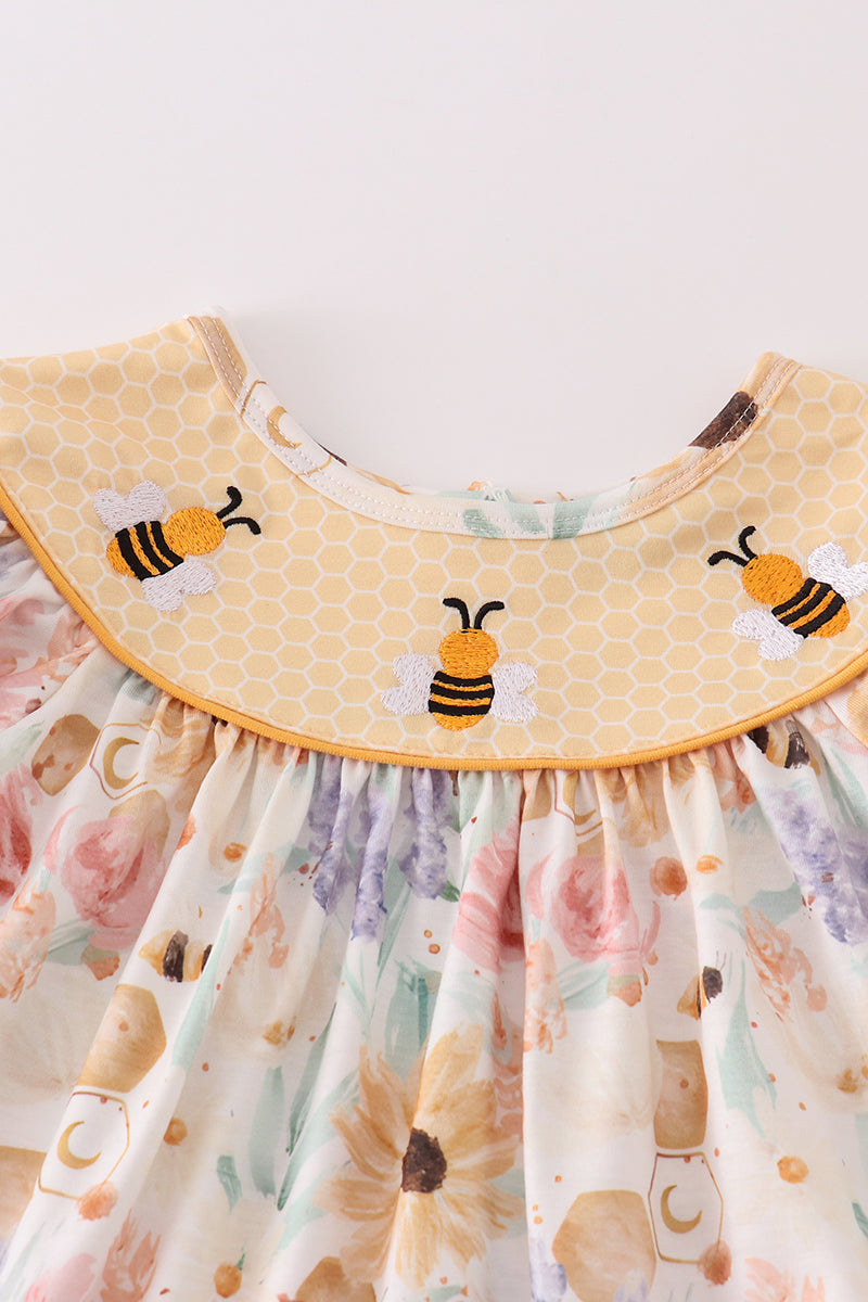 Yellow bee embroidery girl set